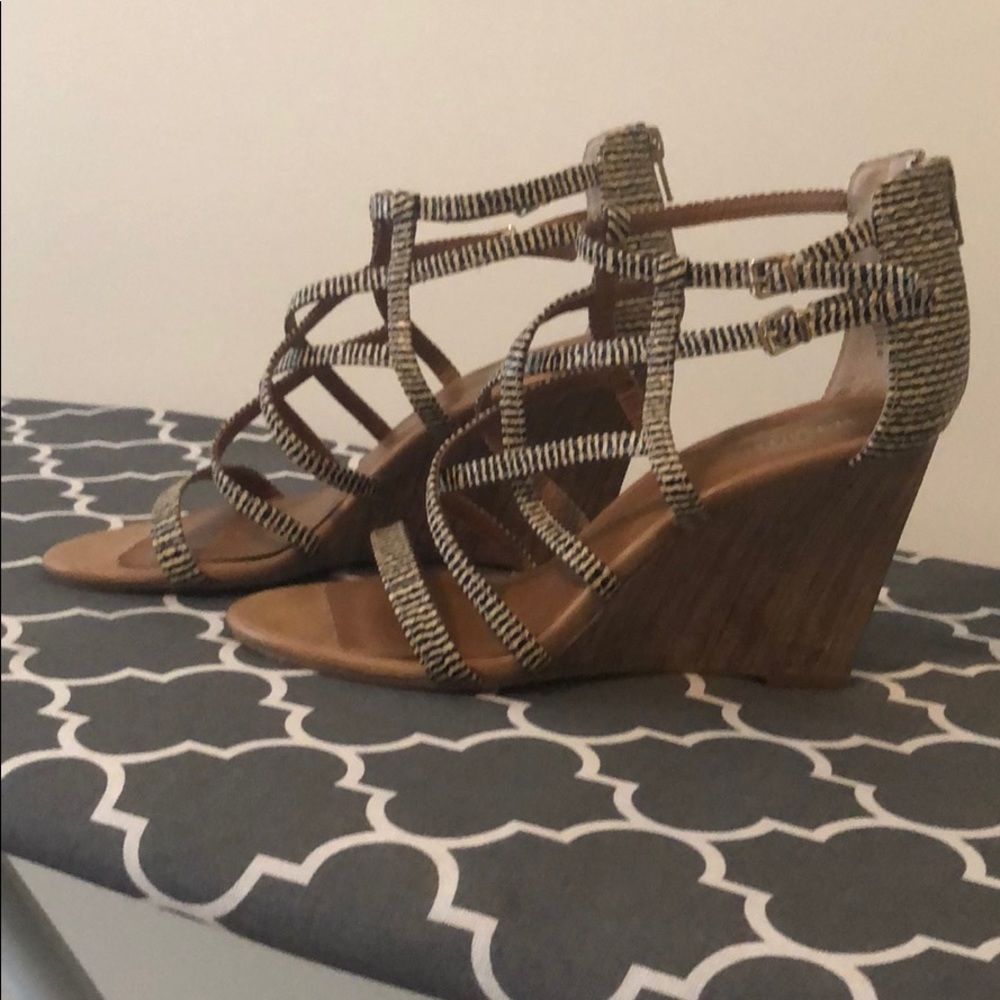 Seychelles Wedges
